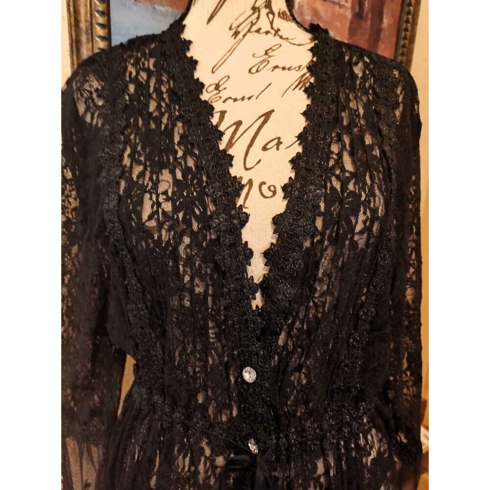ADORE Black Floral Lace Button-Down Duster/Robe w Long Bell Sleeves Uneven Hem - Picture 2 of 10